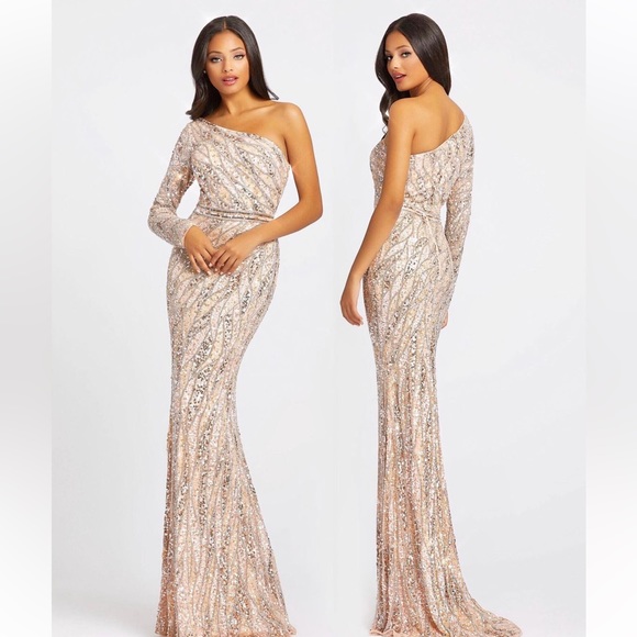 Mac Duggal Dresses & Skirts - Mac Duggal Embellished One Sleeve Sequin Gown in Rose Gold